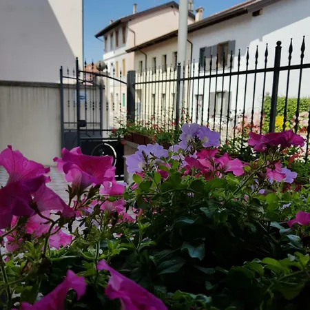 Al Fari - Affittacamere. Guest house Udine